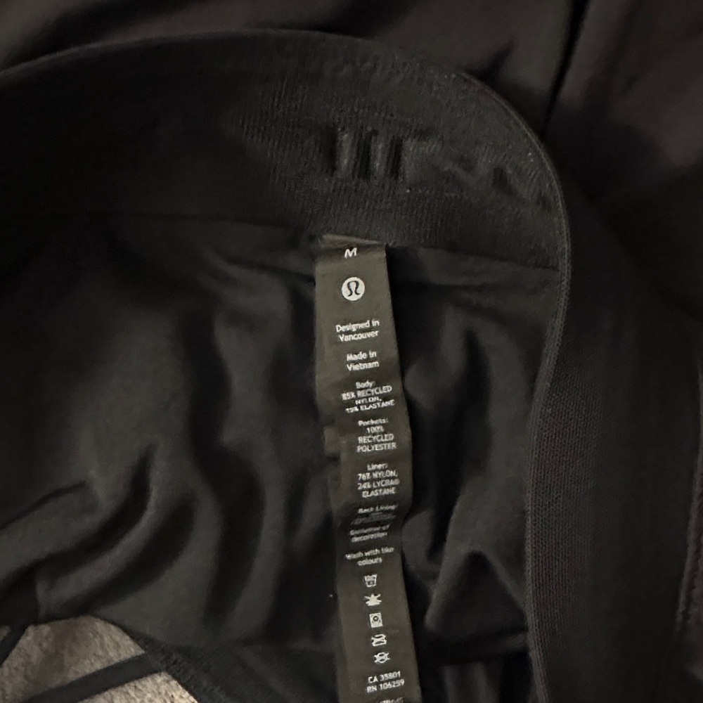 lululemon athletica Lined Black Athletic Shorts - Picture 3 of 4